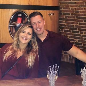 Meet your Posher, Devin